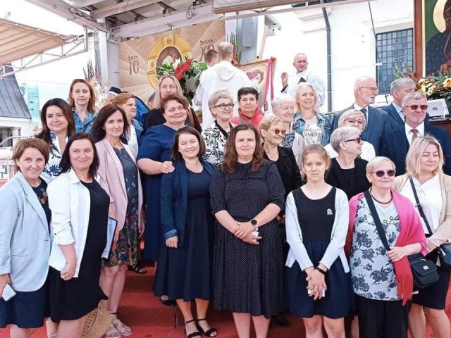 Drugiego lipca młodzież LO im. ks. Piotra Skargi w Sędziszowie Małopolskim koncertowała na Jasnej Górze